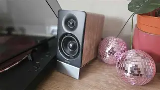 Edifier M60 First Look: Unboxing and Impressions